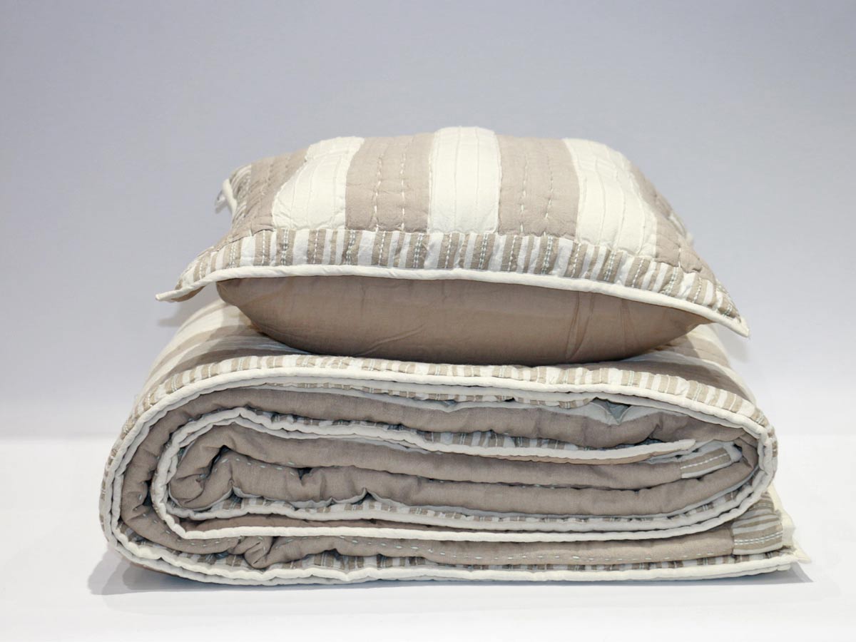 nerina quilt 220x240cm with two cushion covers