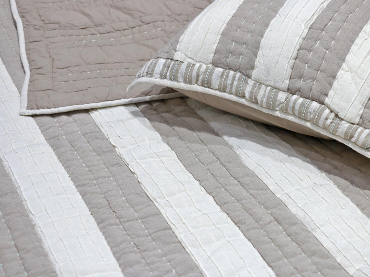 nerina quilt 220x240cm with two cushion covers