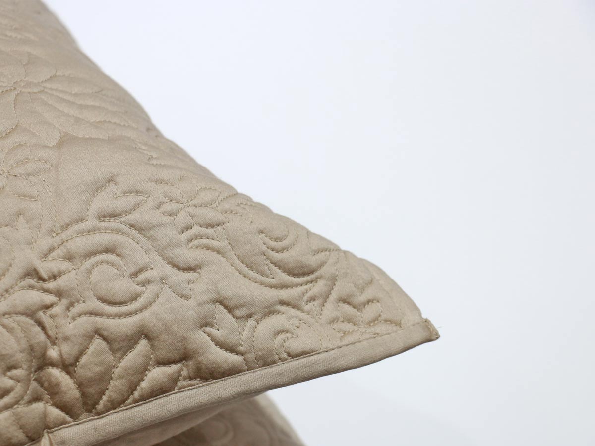 louise embroidered beige quilt 220x240 cm with two cushion covers