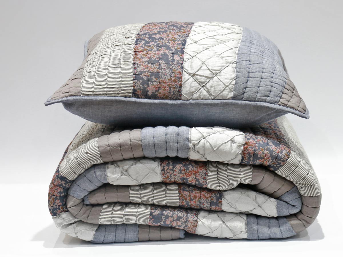 patchwork quilt 220x240 cm with two cushion covers