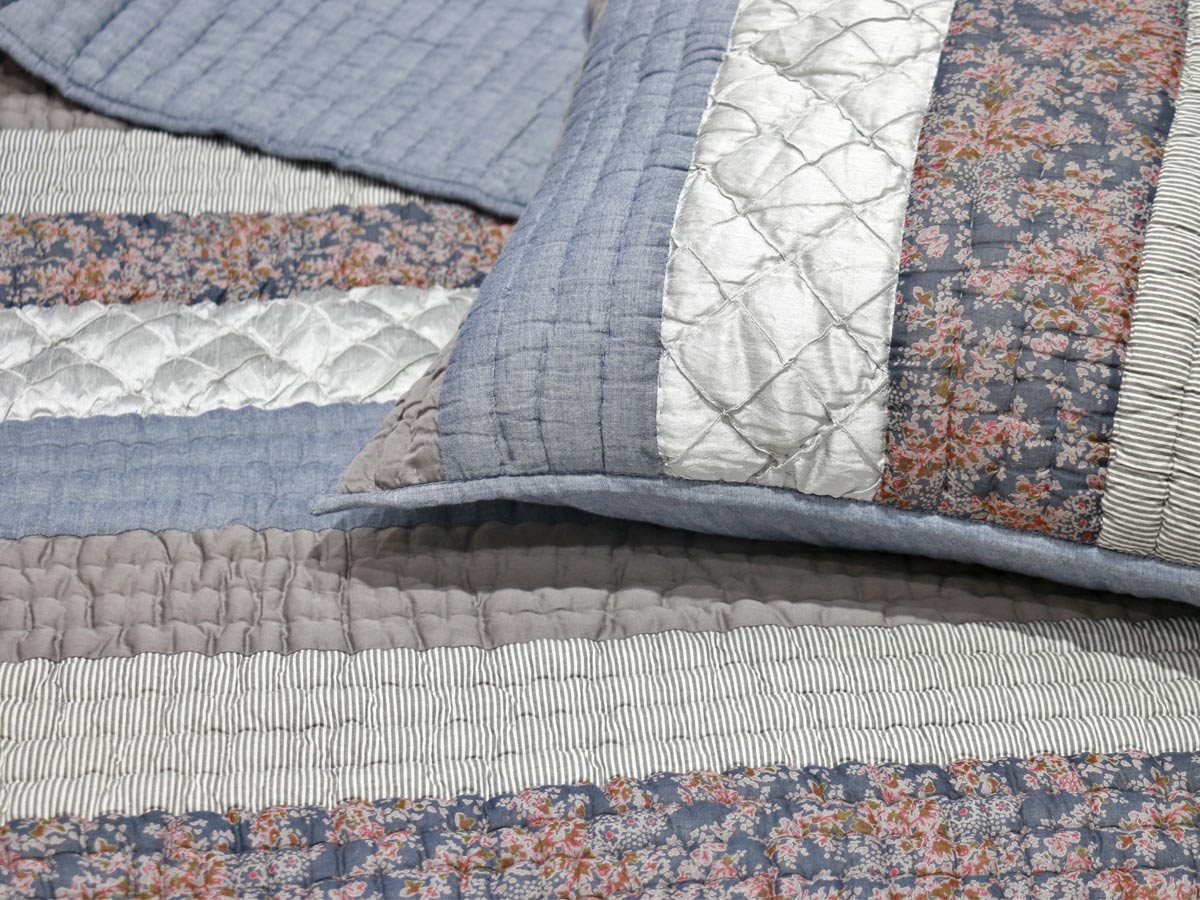 patchwork quilt 220x240 cm with two cushion covers