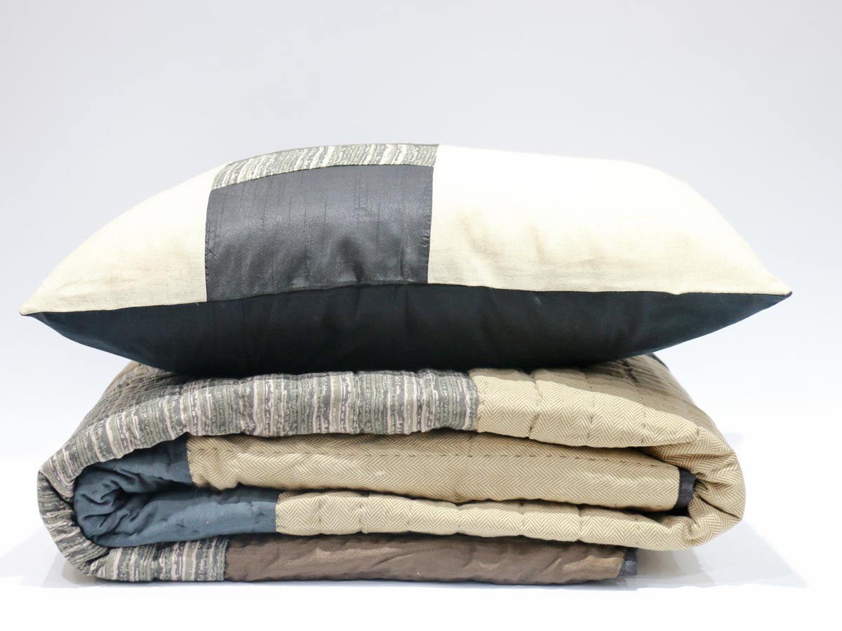 patchwork quilt black with embroidery details 240x280 cm with two pillow covers