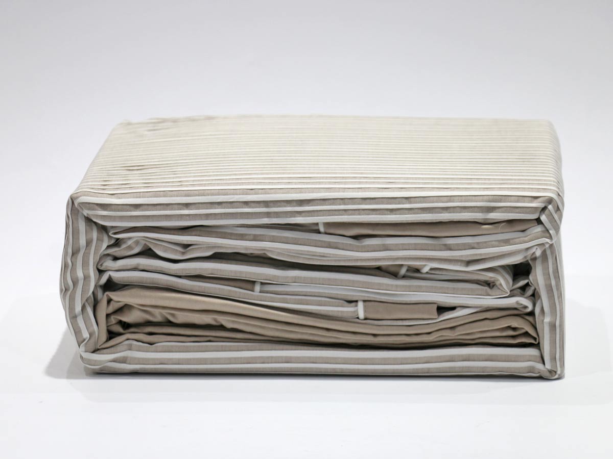 white pleated bed set queen 100% cotton with two pillow covers