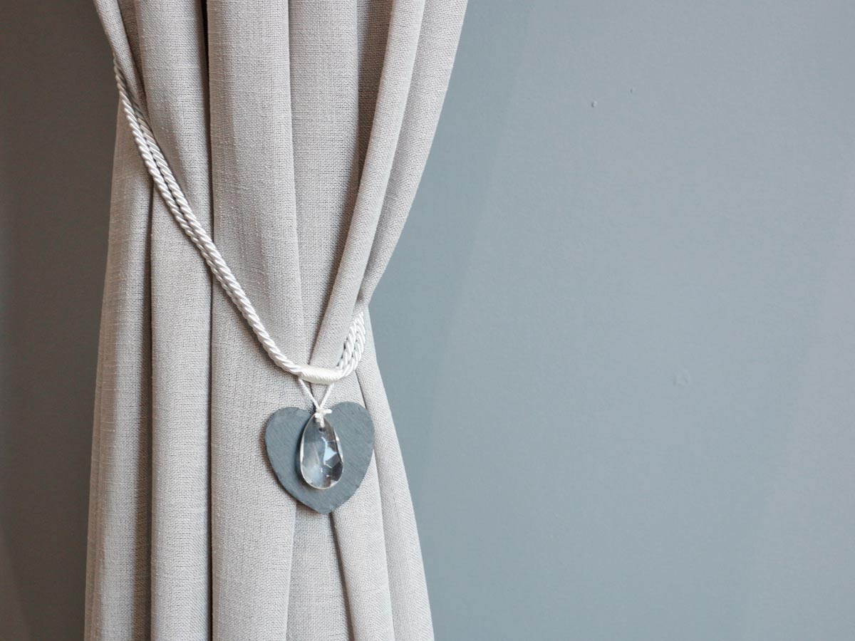 stone heart curtain tie