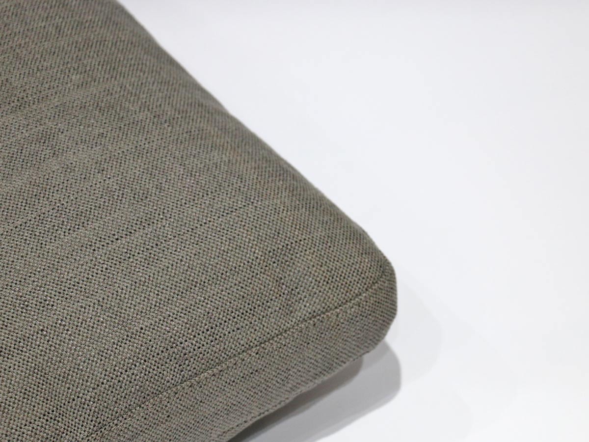 CUSHION 40*40  U-Y-910 E-627