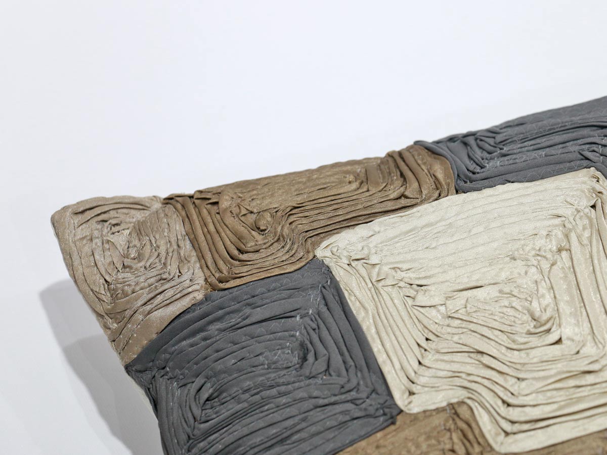cushion silky design 30x50 cm