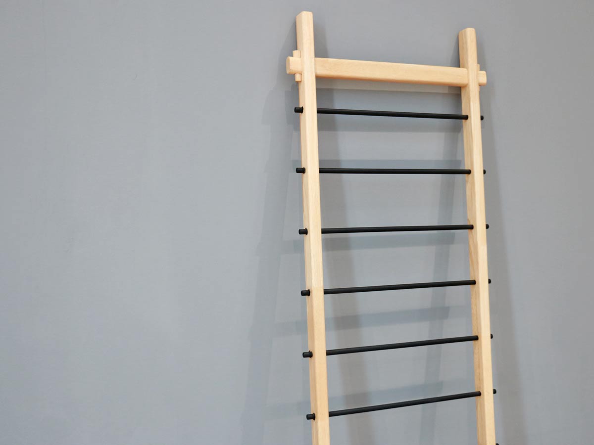 oak ladder hanger with metal