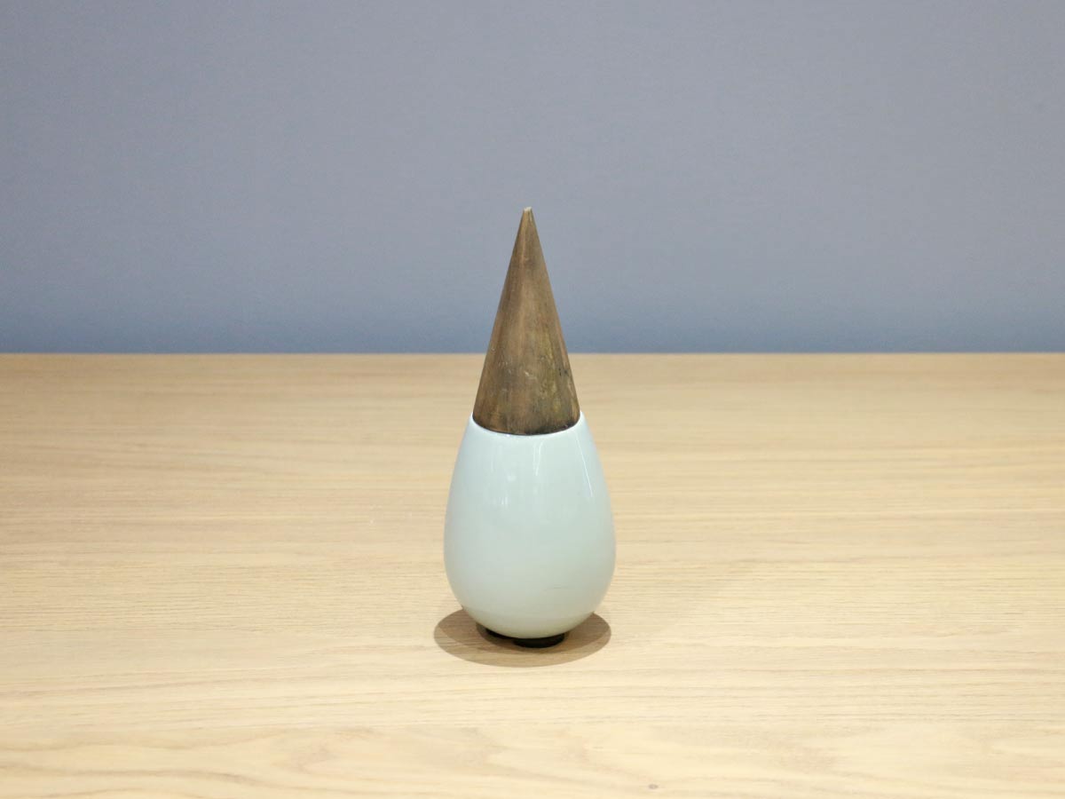 powder blue table decoration medium