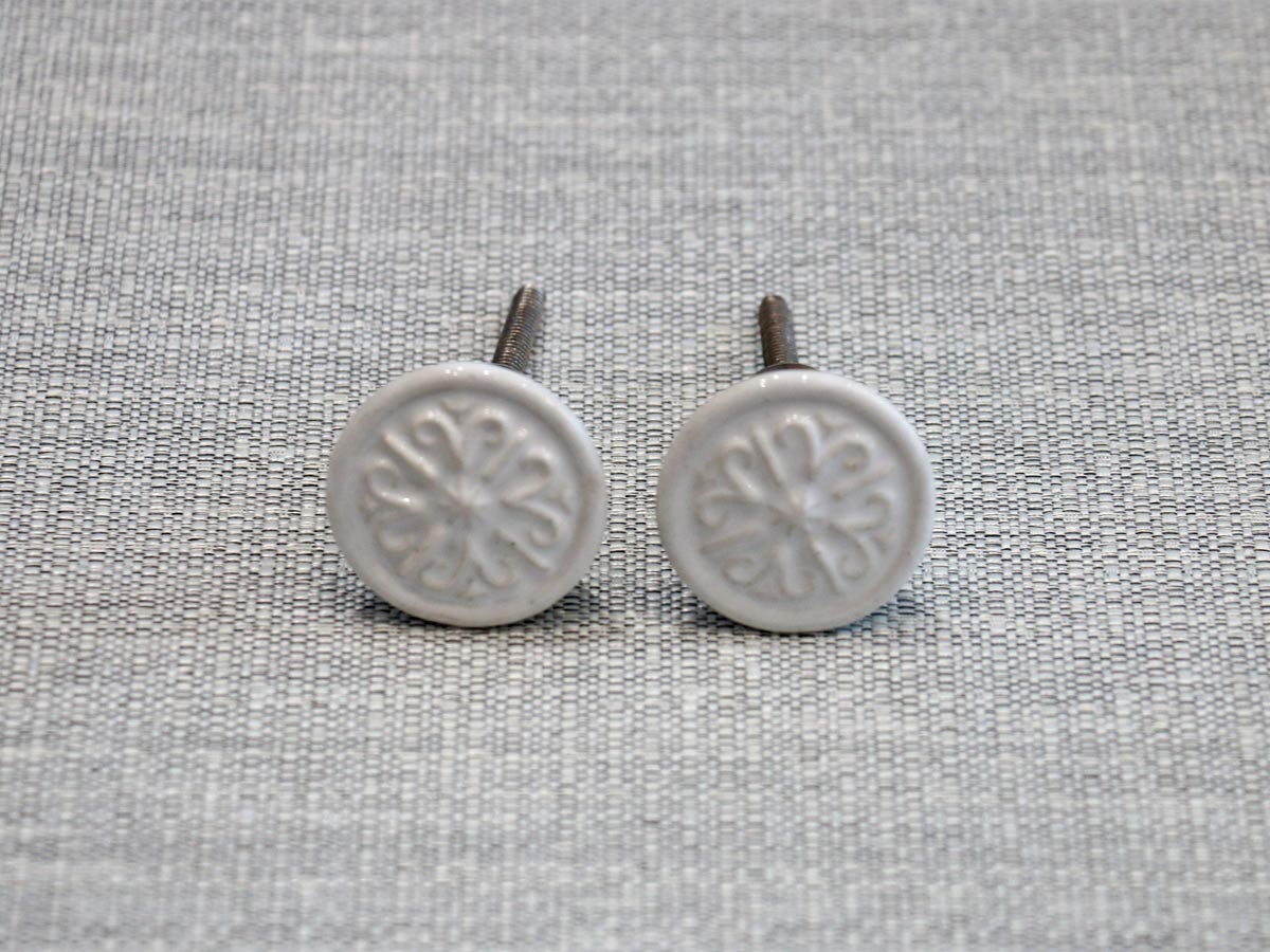 ceramic door knob embossed (1pc)