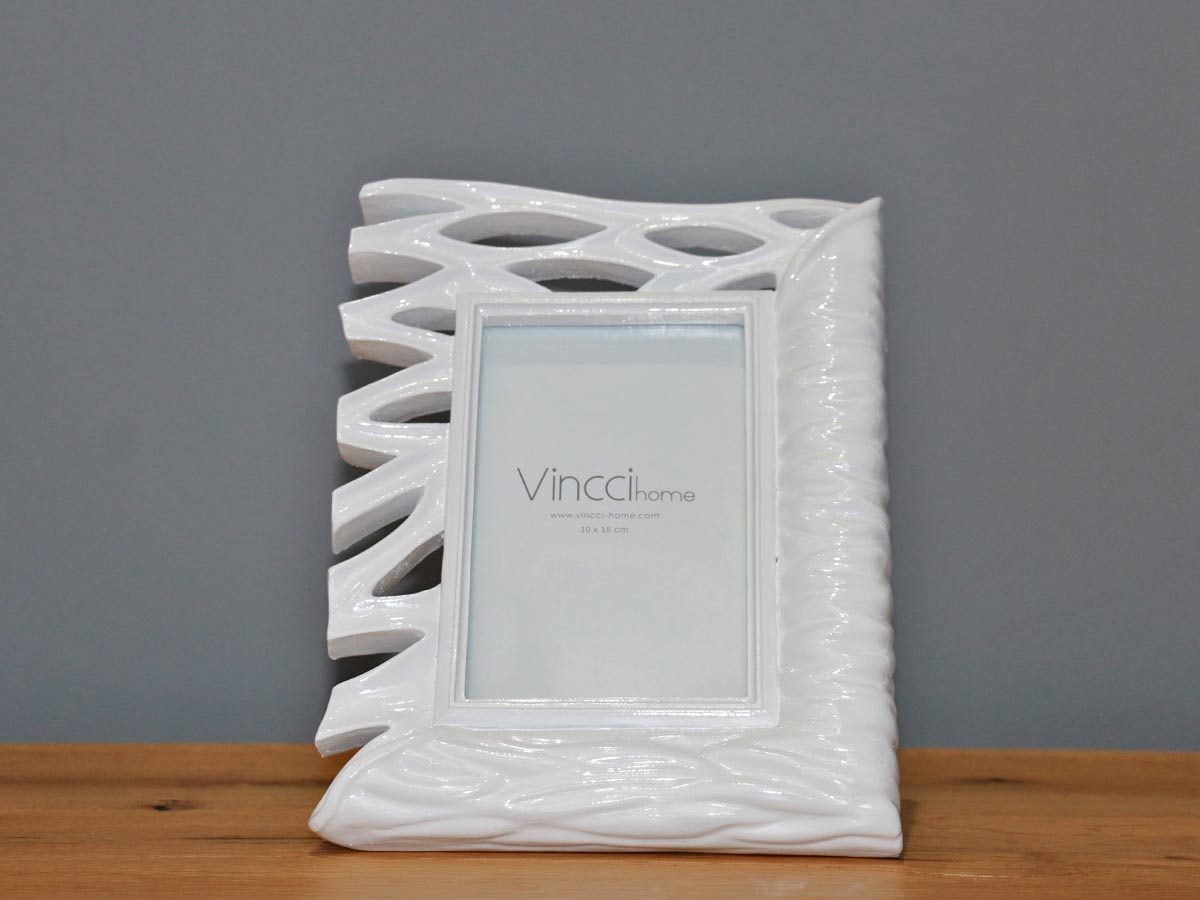 wave design white photo frame