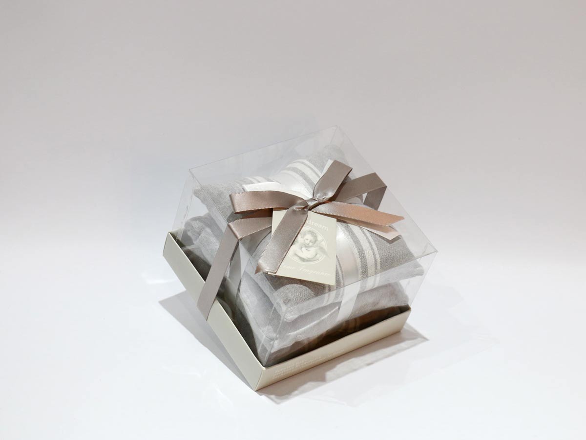 set of 3 grey scented cushions