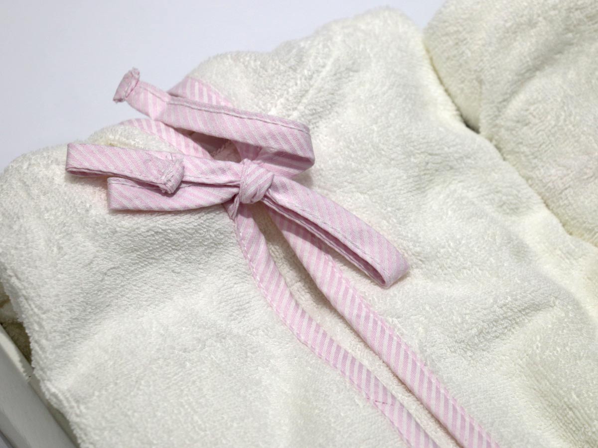 baby embroidery pink bathroom set