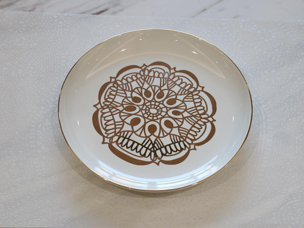 gold decal plate 22cm