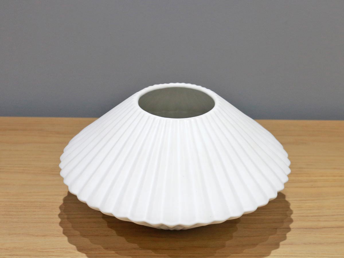 ceramic semi matt conic vase