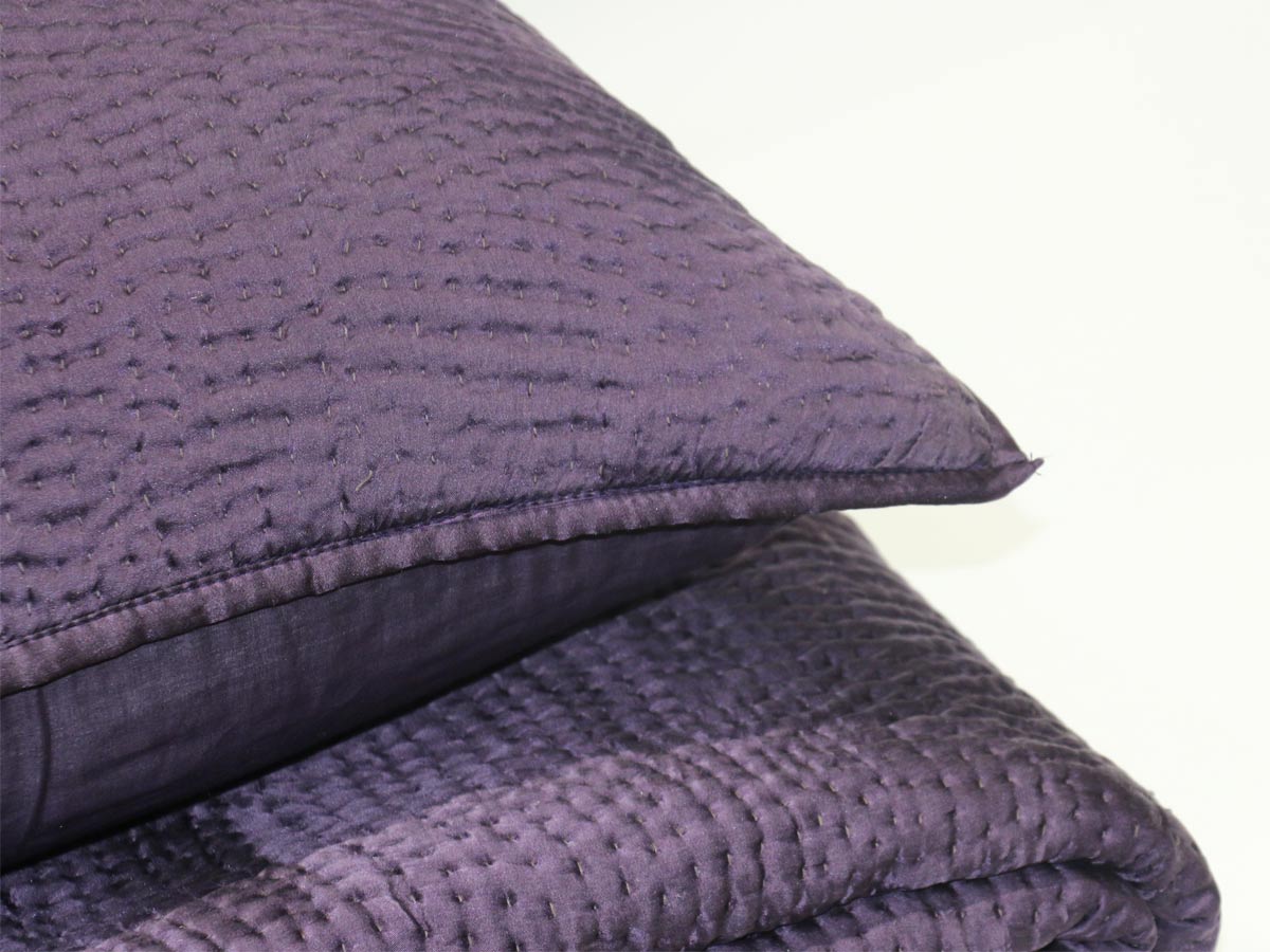 agata purple silk quilt 220x240cm with two cushion covers