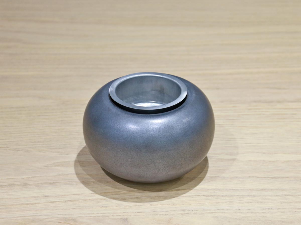 silver ceramic tealight holder