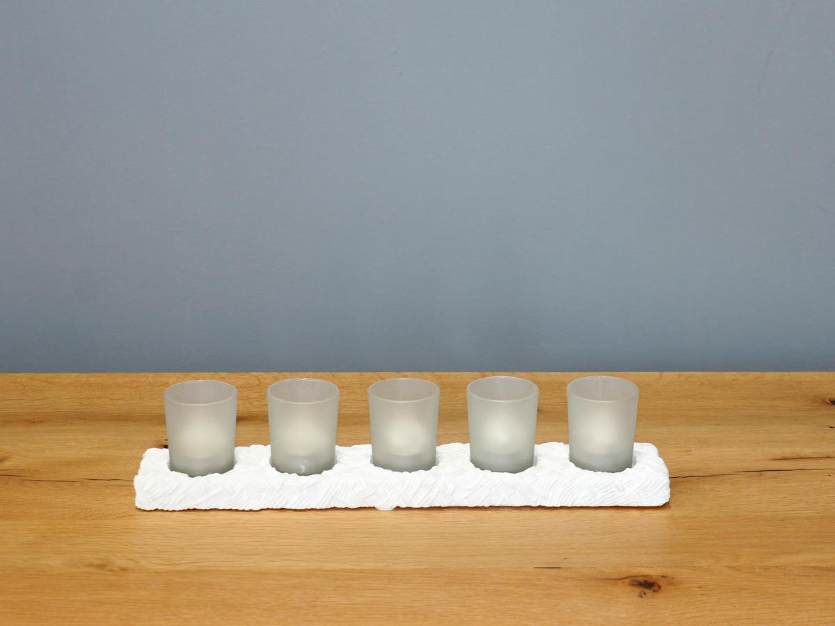 ceramic base with 5 tealight holders