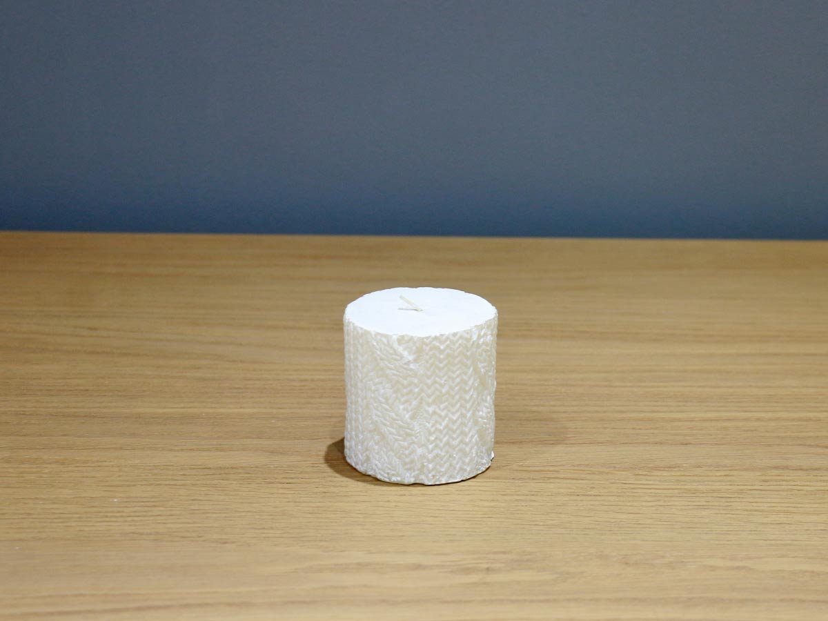 wool design white candle 7.5 cm