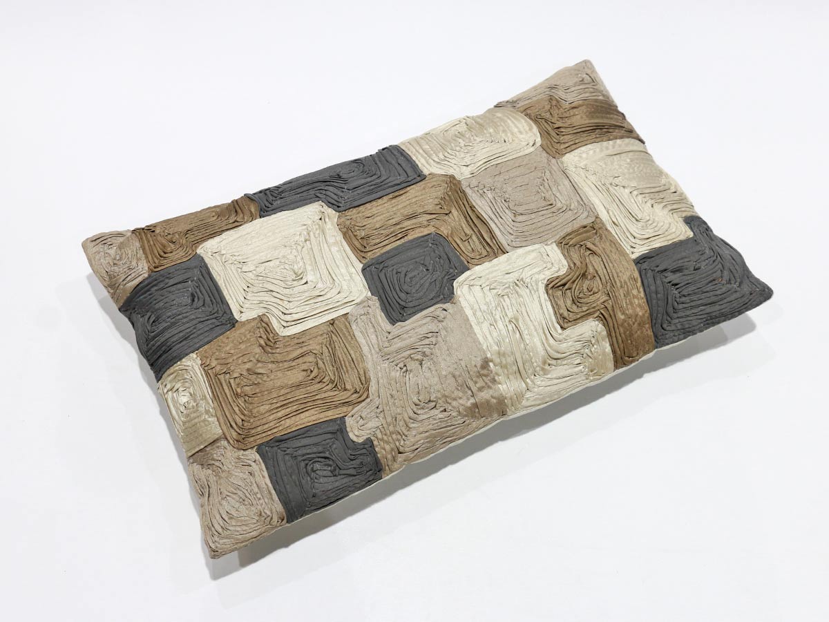 cushion silky design 30x50 cm