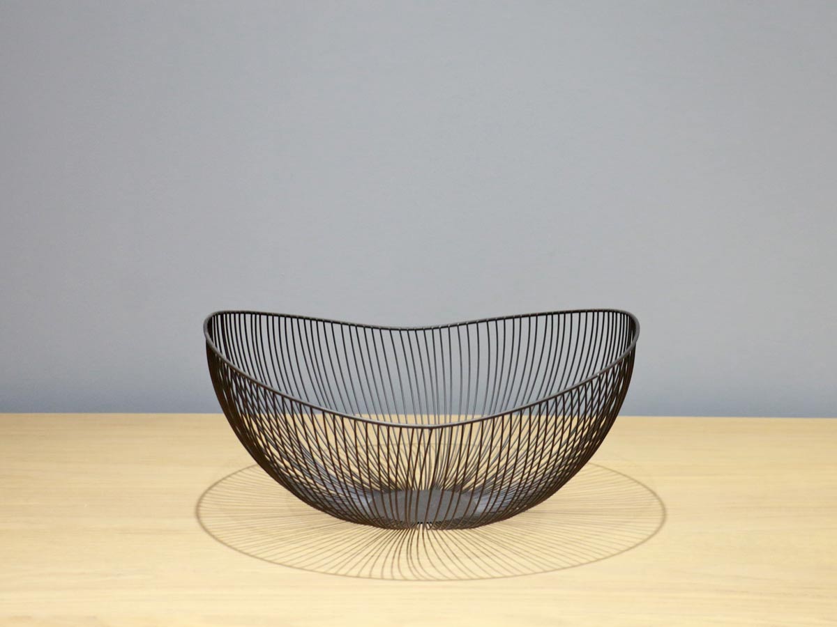 black wired bowl small