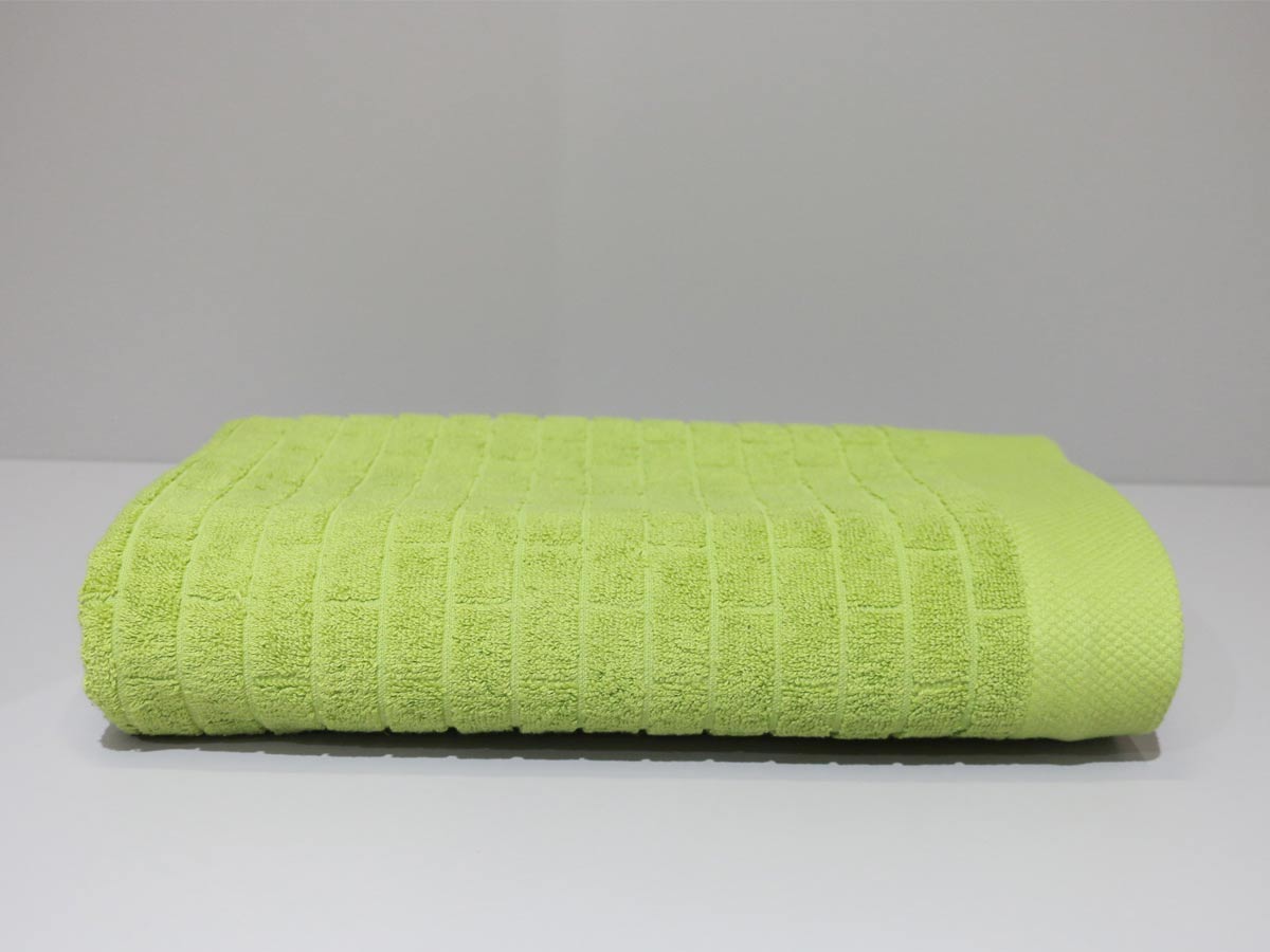 textured towel pistachio 70x140cm