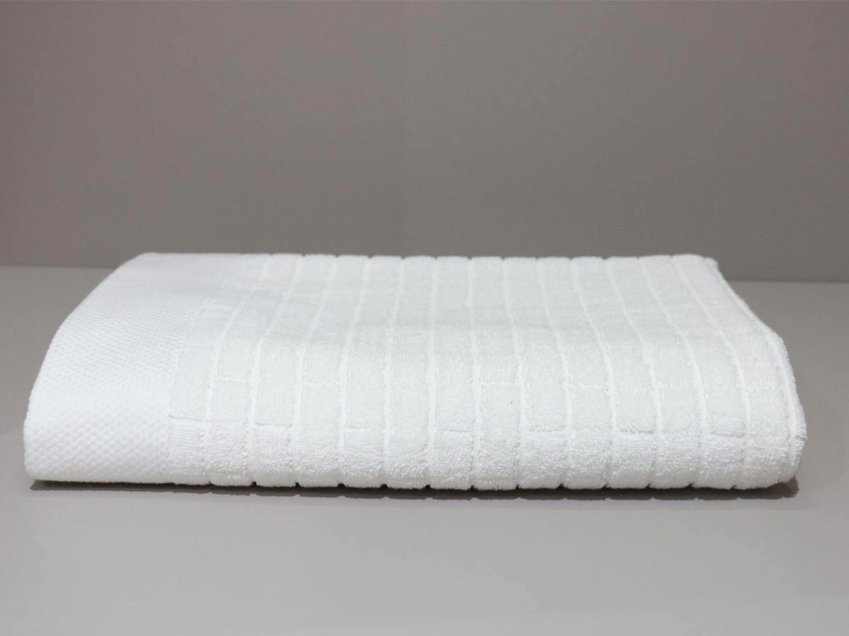 textured towel white 70x140cm
