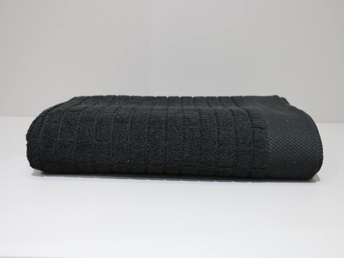 textured towel black 70x140cm