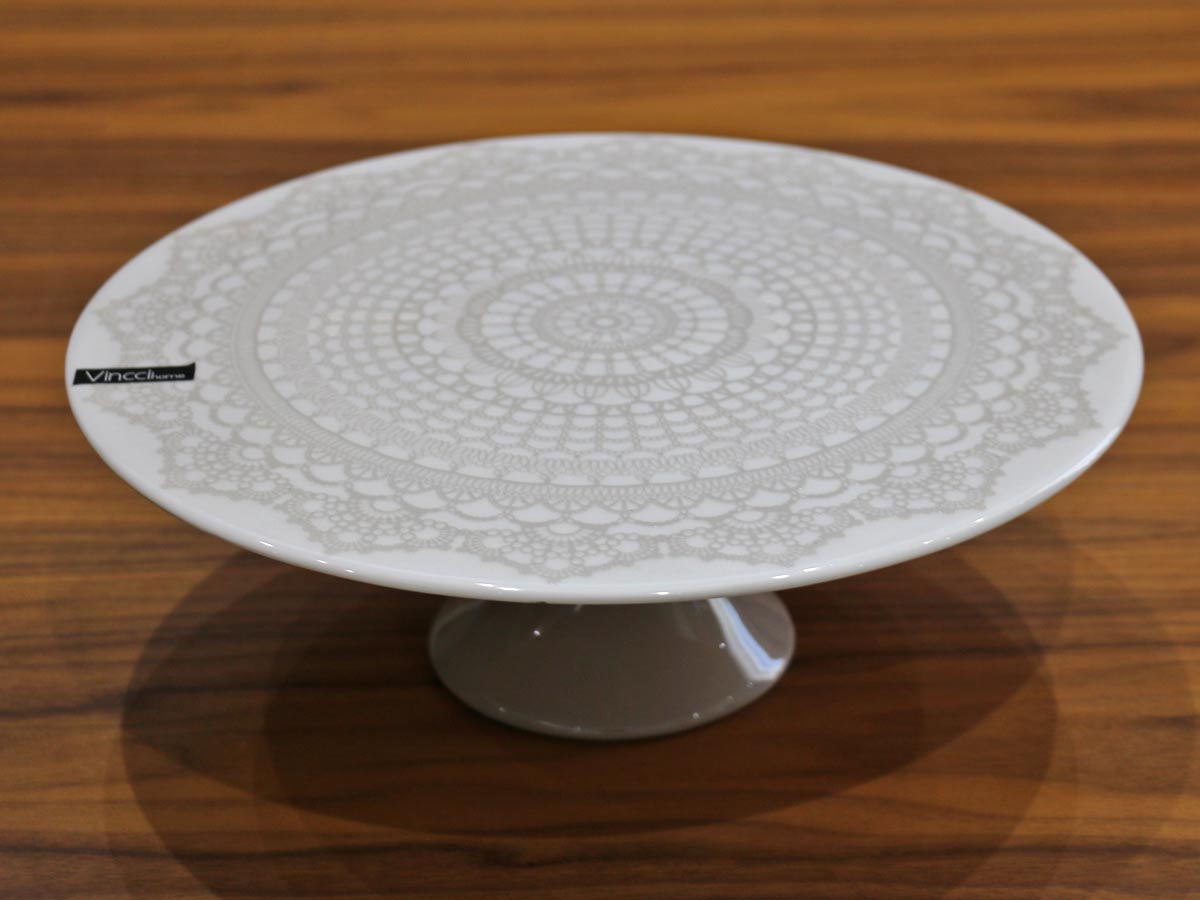 embroidered cake stand 31cm