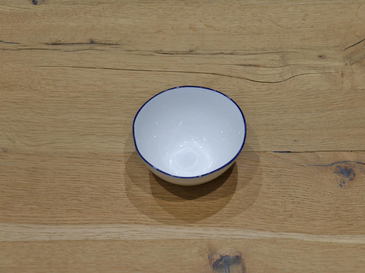 porcelain bowl with blue rim 12cm
