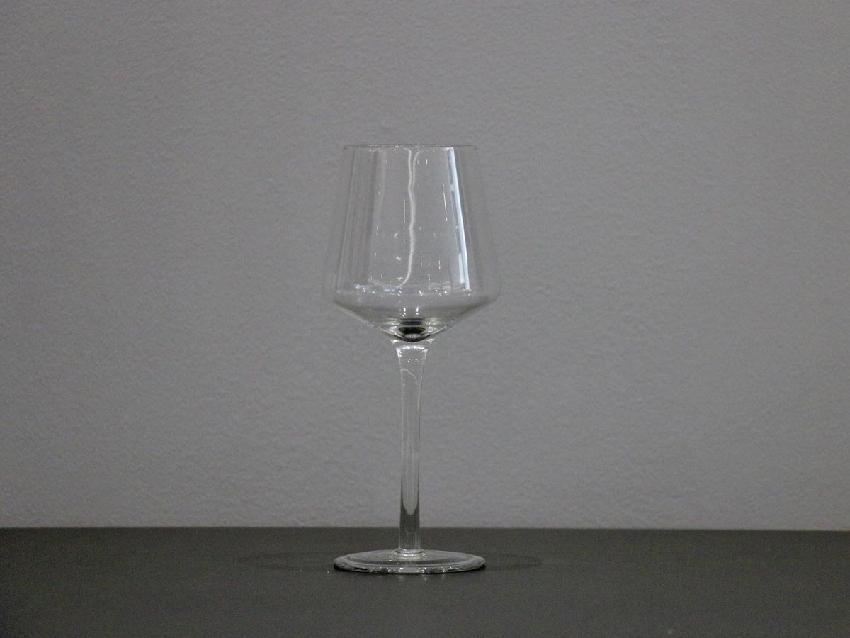 cone-shaped white wine glass